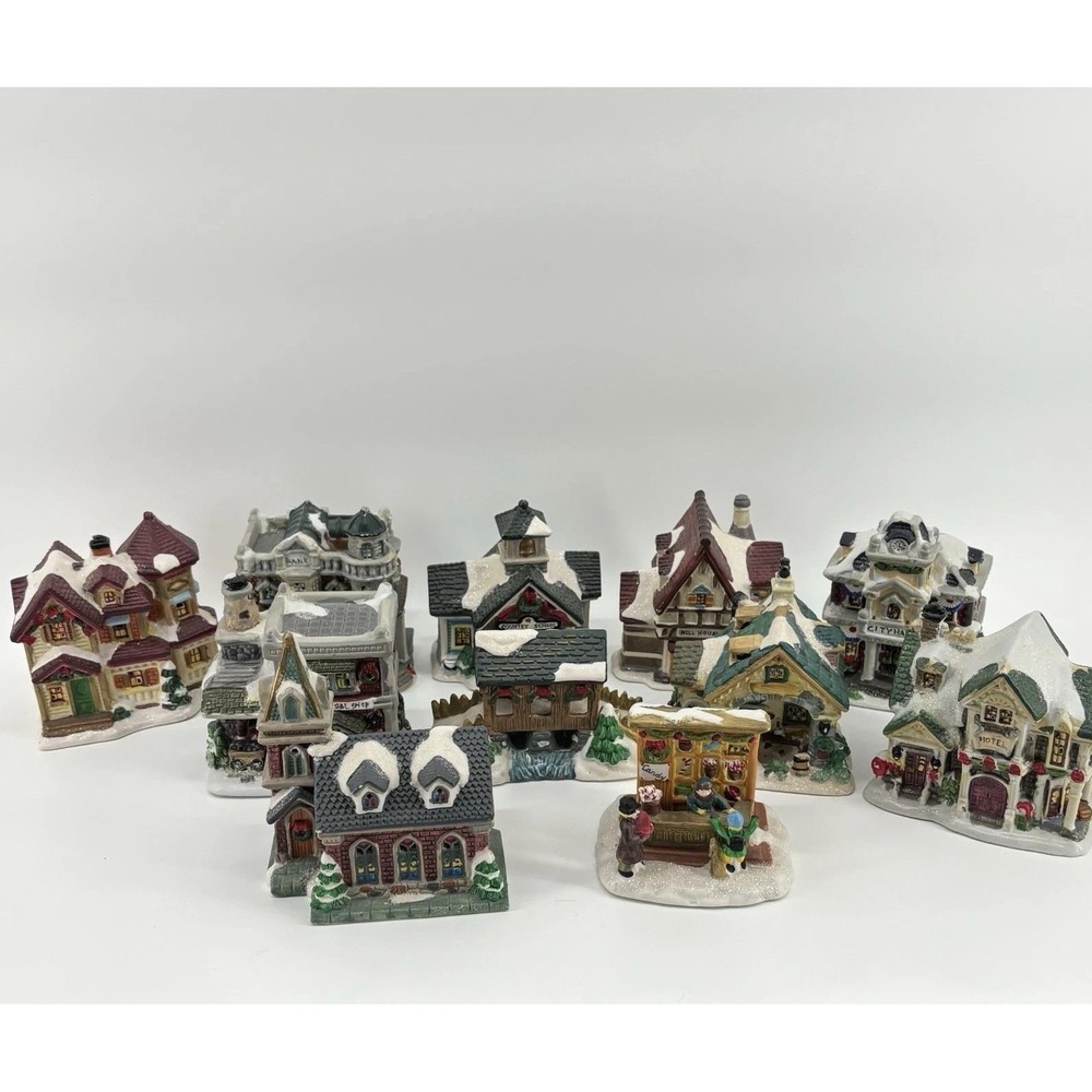 Vtg Lot 11‎ Cobblestone Corners 2003/2004 Windham Heights Christmas Village Read